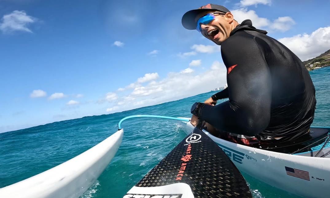 Location Image for Long-Sleeve Hooded Rashguard - Men's