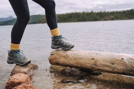 KEEN Circadia Polar Mid Hiking Boots - Women's 7