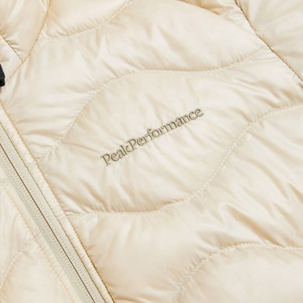 Peak Performance Helium Down Hood Jacket - Women's 4