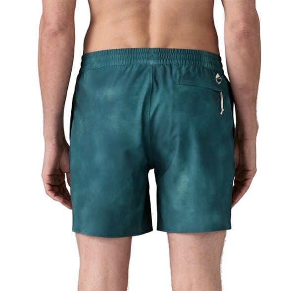 On Body Image of color Sea Spray/Tidal Teal