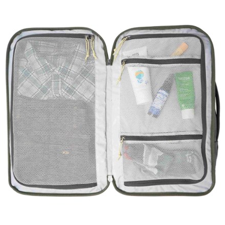 Stio Basin XT Travel Pack 30 L 4