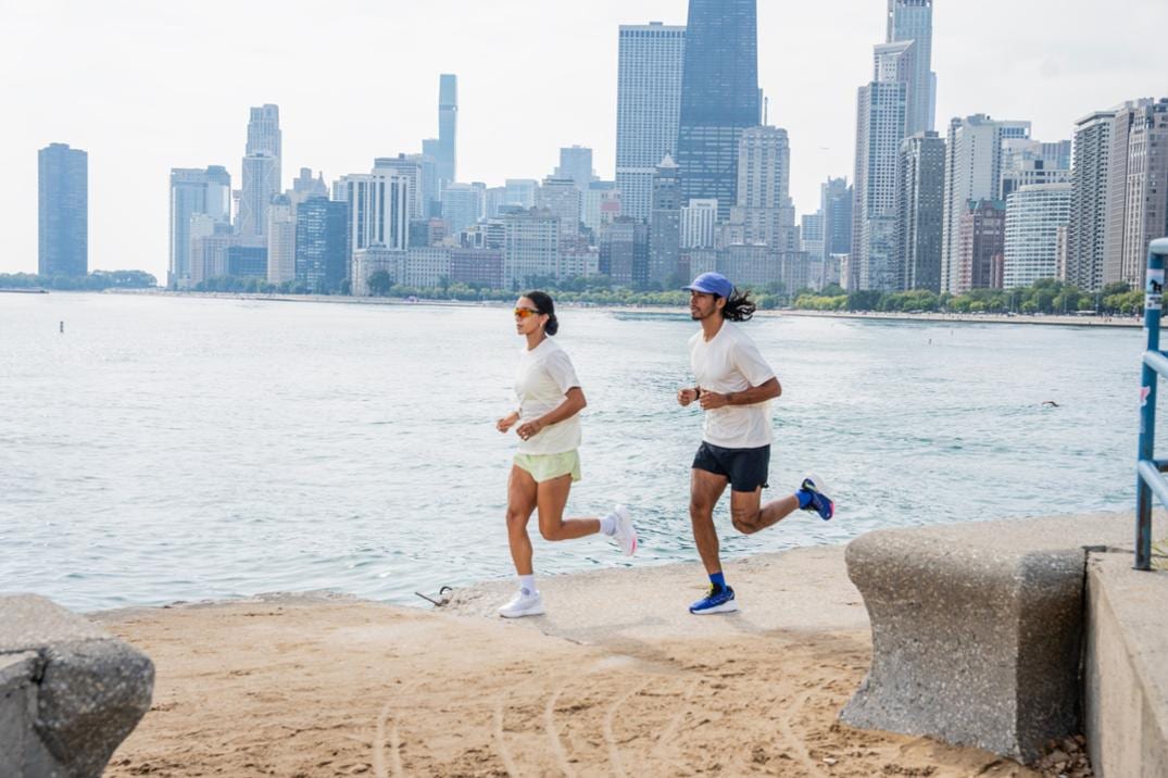 Location Image for Aero Glide 4 Road-Running Shoes - Women's