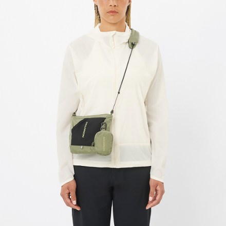 Salomon Outwind Jacket - Women's 1