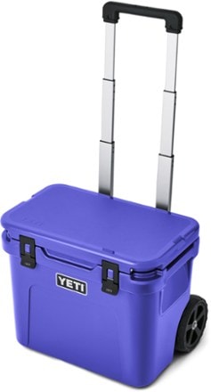 YETI Roadie 32 Wheeled Cooler 3