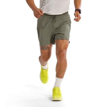 Arc'teryx Norvan 5" Shorts - Men's 1