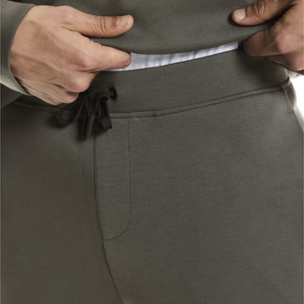 On Focus Tech Sweatpants - Men's 5