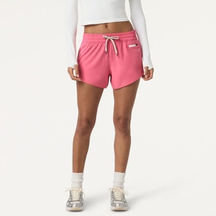 Vuori Clementine 4" Shorts - Women's 0