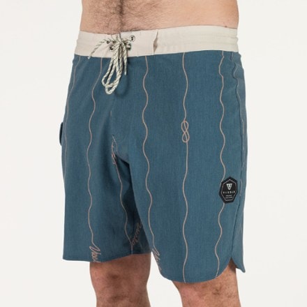 VISSLA Roundup 18.5" Boardshorts - Men's 2