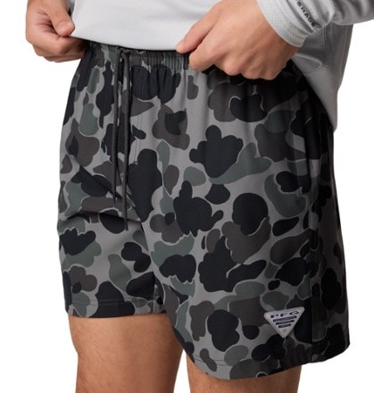 Columbia PFG Rambler Swim Shorts - Men's 5