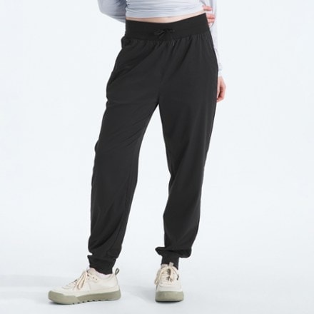 The North Face Aphrodite Arise Joggers - Women's 1