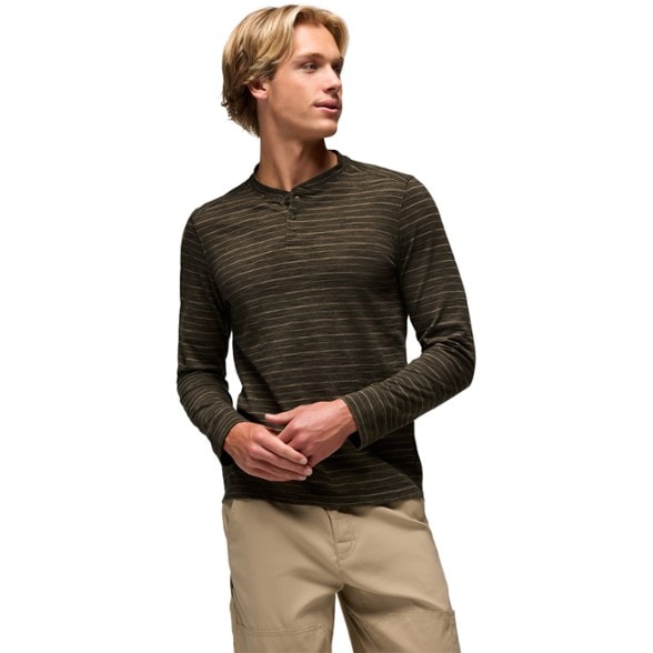 On Body Image of color Nori Stripe