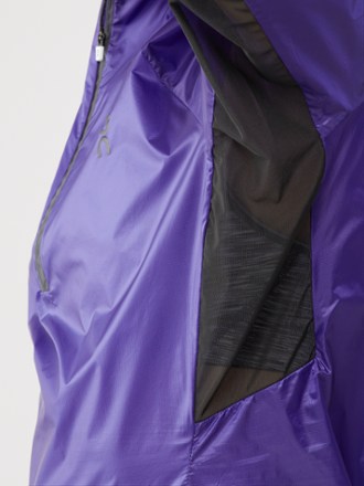 On Zero Jacket - Women's 4