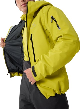 Arc'teryx Alpha SV Jacket - Men's 6
