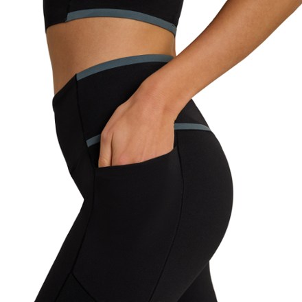 RHONE Instinct Contrast Leggings - Women's 4