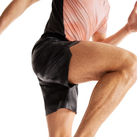 On Lumos Lightweight Shorts - Men's 4