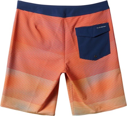 Quiksilver Surfsilk Massive 20" Board Shorts - Men's 1