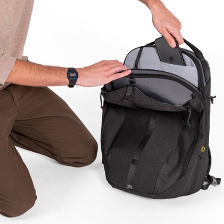 NEMO Vantage 26 L Endless Promise Everyday Adventure Daypack 6