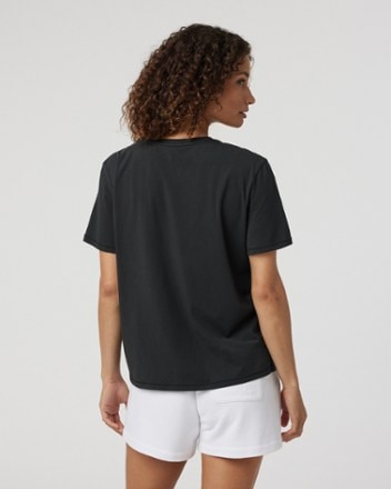 Vuori Feather T-Shirt - Women's 2