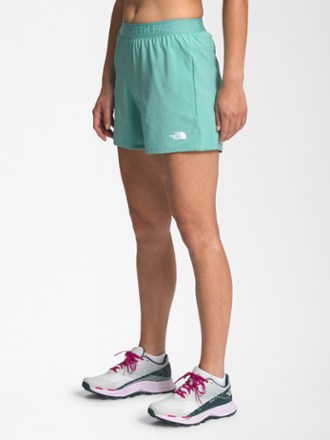 The North Face Wander Shorts - Women's 2