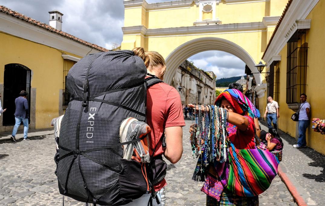 Location Image for Lightning 60 Pack - Men's