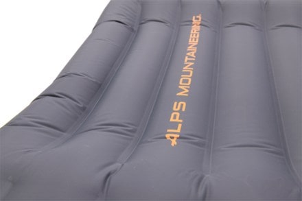 ALPS Mountaineering Nimble Insulated Sleeping Pad 2