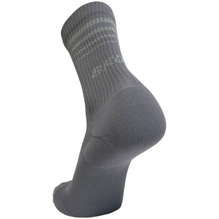 Brooks Run-In Crew Socks - 3 Pairs 4