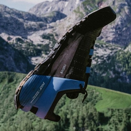 Location Image for Wildfire NXT Approach Shoes - Women's