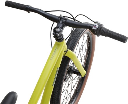 Diamondback Division 24 Kids' Bike 7