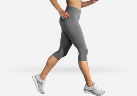Brooks Method 1/2 Crop Tights - Women's 6