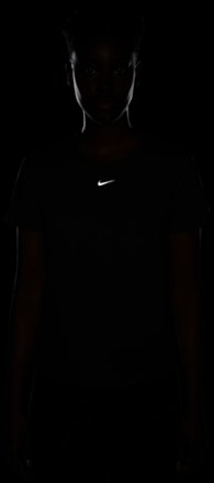 Nike One Classic T-Shirt - Women's 5