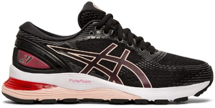 asics nimbus woman