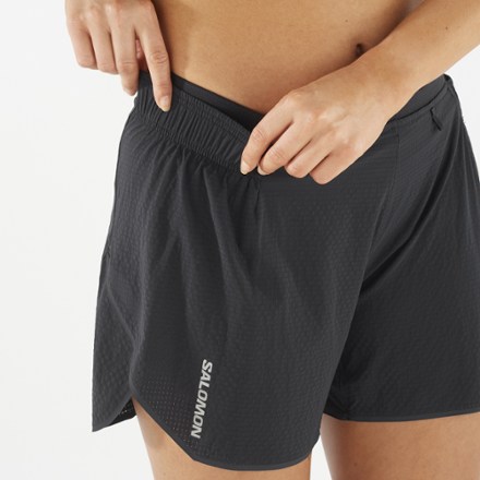 Salomon Sense Aero 5" Shorts - Women's 5