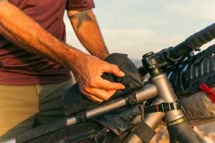 Revelate Designs Mag-Tank Top Tube Bag 9
