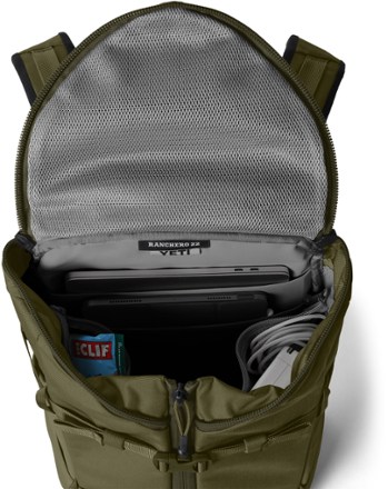 YETI Ranchero Pack - 22 L 7
