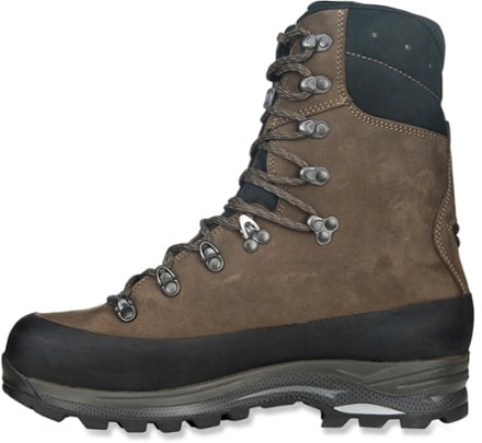 Lowa boots hotsell rei