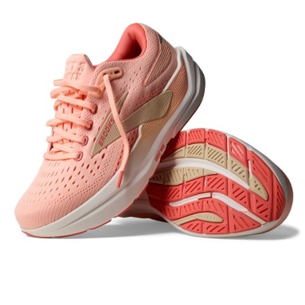 Brooks Ghost Max 3 Road-Running Shoes - Women's 4