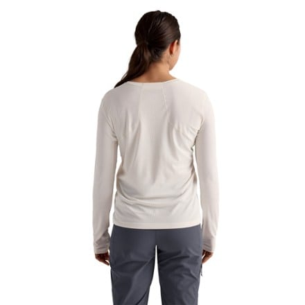 Arc'teryx Sunna Crew Long-Sleeve Shirt - Women's 2