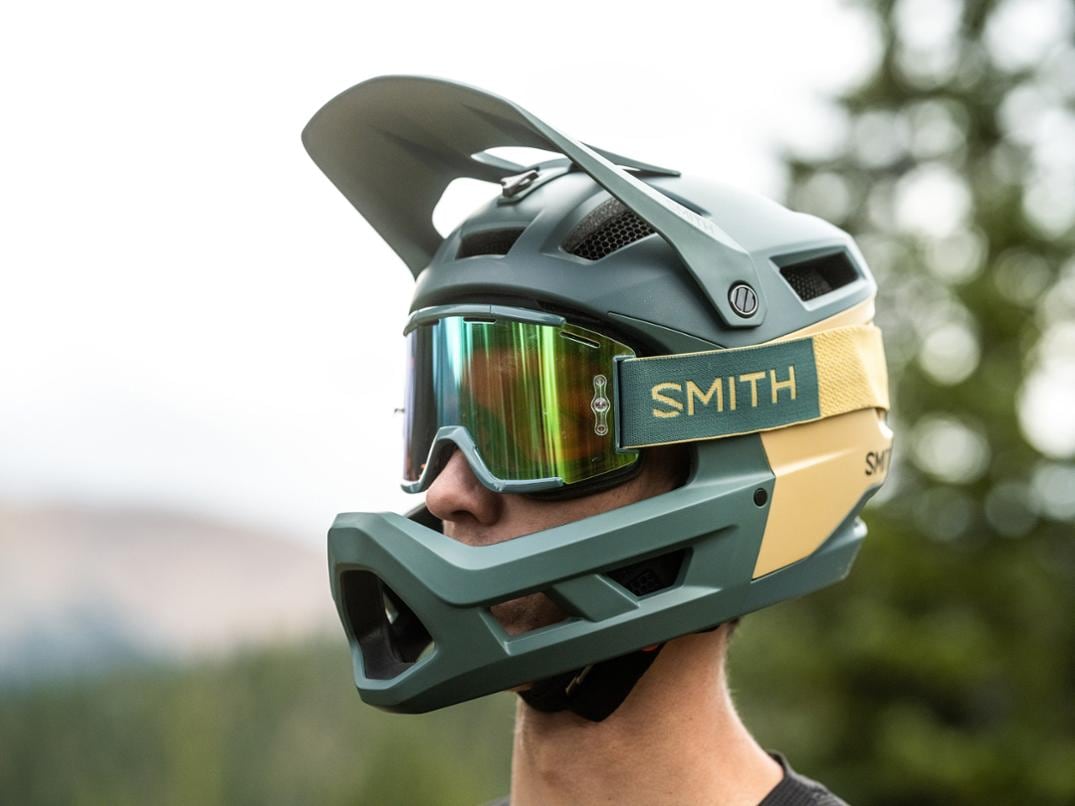 Location Image for Mainline MIPS Bike Helmet