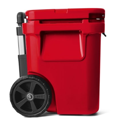 YETI Roadie 32 Wheeled Cooler 2