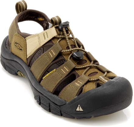 trekking sandals mens