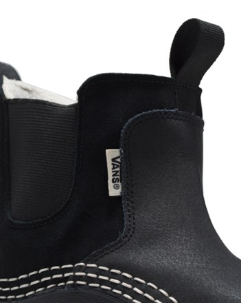 Vans Standard Mid Chelsea Snow MTE Boots - Men's 4