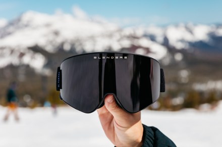 Location Image for Aura Snow Goggles