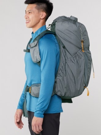 REI Co-op Flash Air 50 Pack - Men's 2