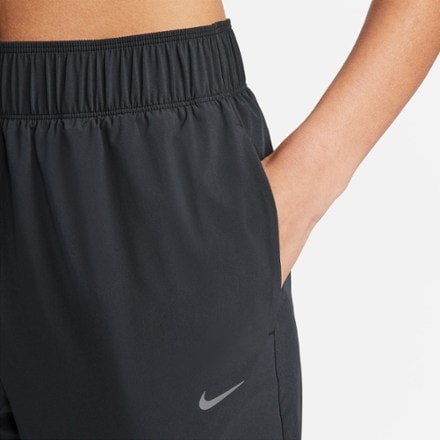 Nike Fast Mid-Rise 7/8 Pants - Women's 4