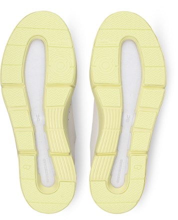 On The Roger Advantage Shoes - Women's 1