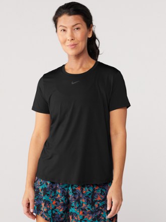 Nike One Classic T-Shirt - Women's 1