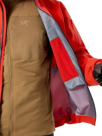 Arc'teryx Alpha SV Jacket - Men's 8