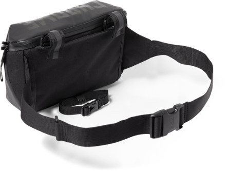 Chrome Helix Handlebar Bag 10