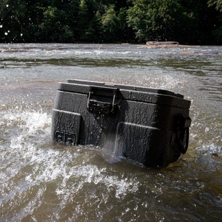 Rugged Road 65 V2 Cooler 4