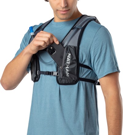 Nathan Quickstart 2.0 3 L Hydration Pack 9